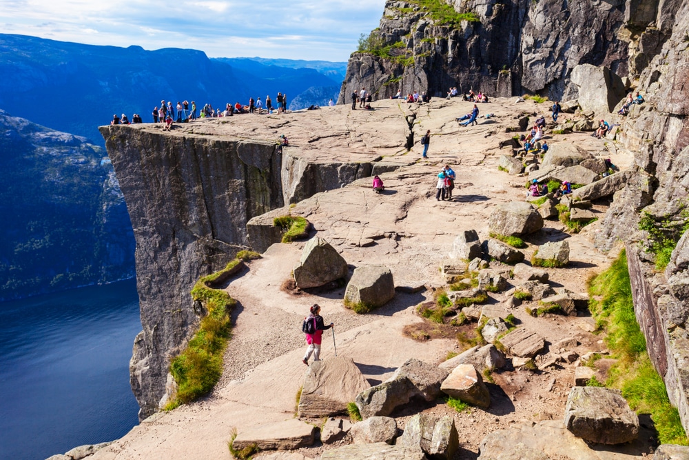 Hiking to Pulpit Rock (Preikestolen): A Guide to Norway's Spectacular Viewpoint