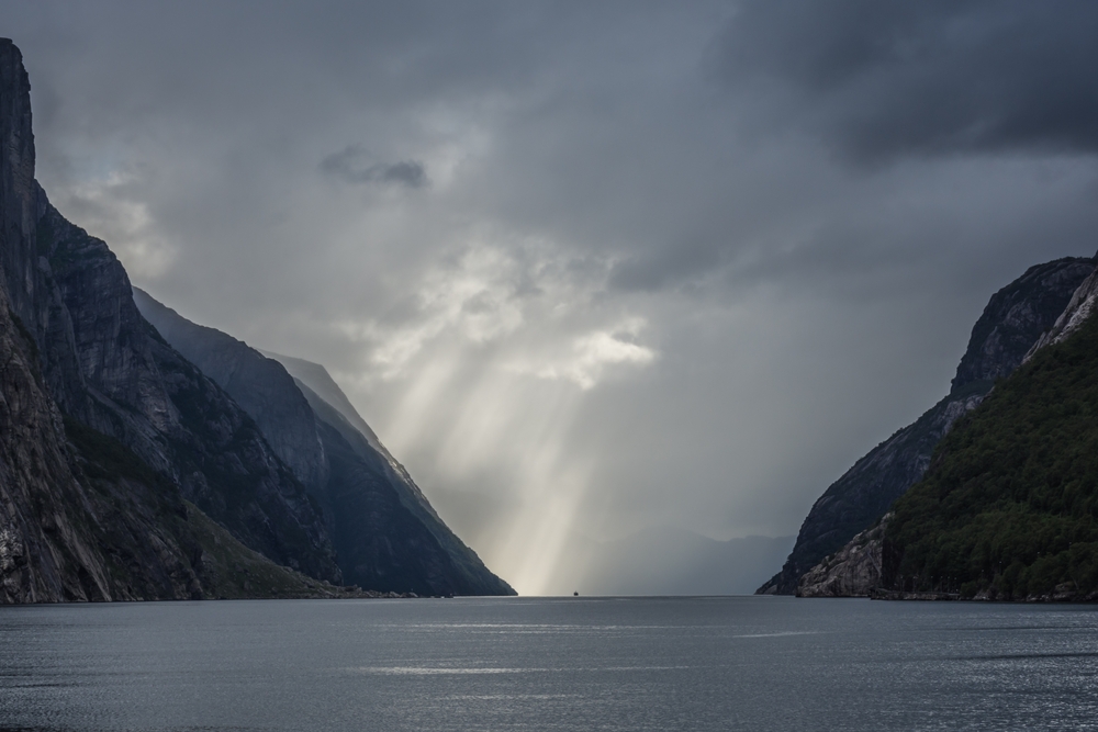 Read more about the article 15 Questions About the Lysefjord (Quiz)