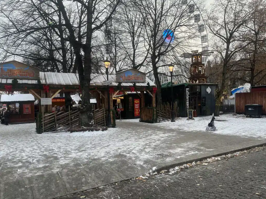 Visiting the Christmas Market in Oslo 