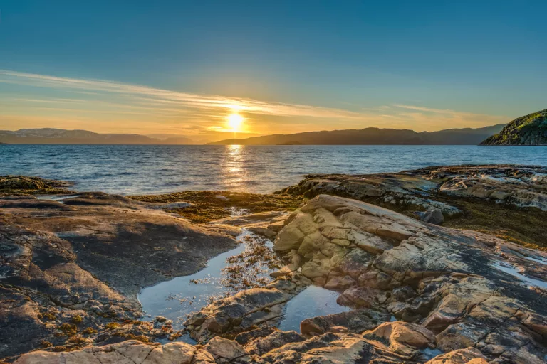 9 ways to explore the Norwegian Midnight Sun